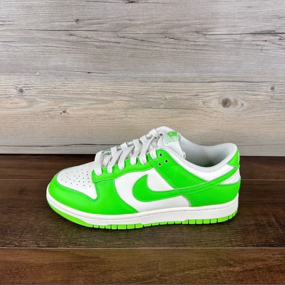 Nike Dunks - Picture 2 of 6